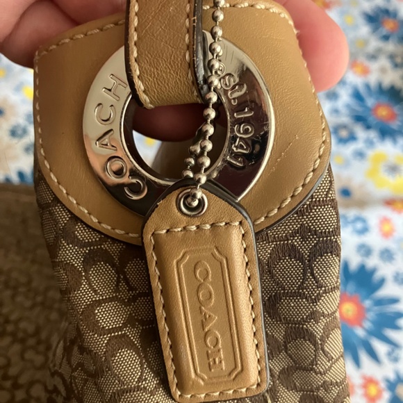 Vintage tan coach bag - Picture 3 of 7